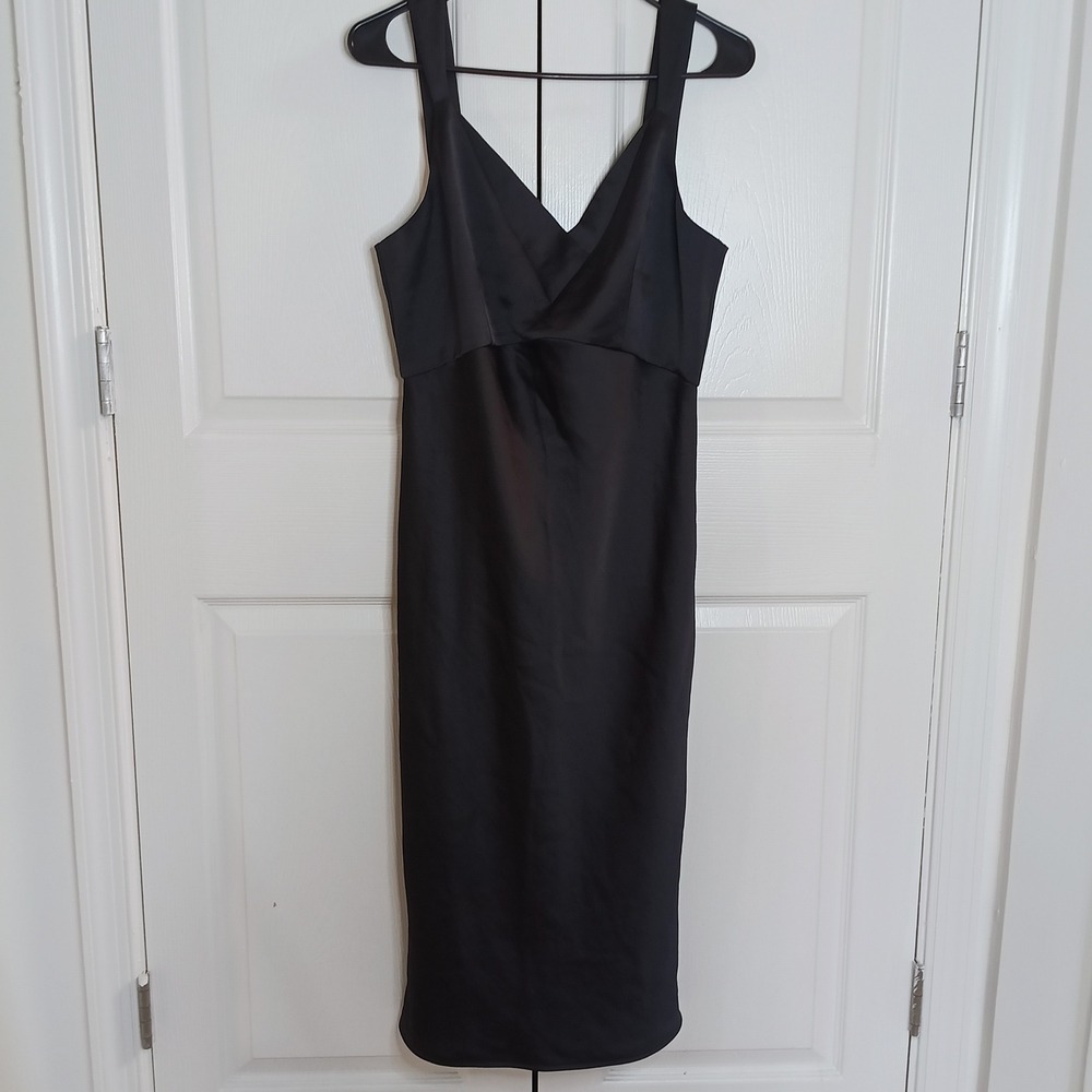 Express Women's Black Satin Midi Dress Sleeveless‎ V Neck Sheath Cocktail Size M